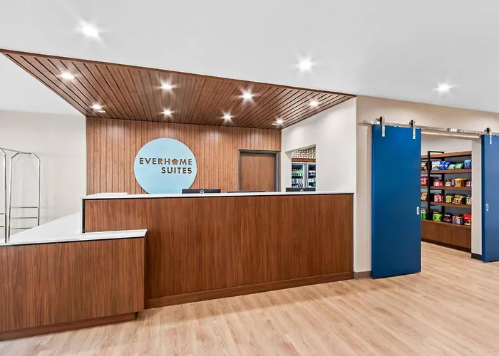 Everhome East I-8 By Choice 5*