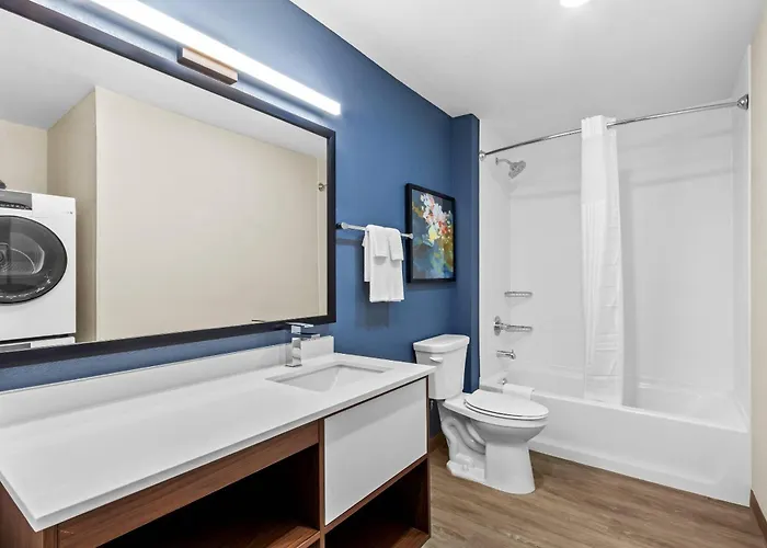 Hotel Everhome East I-8 By Choice 5*